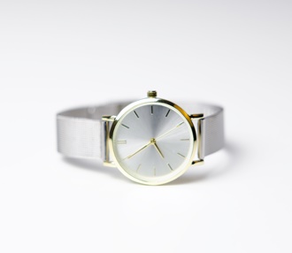 24 nr av Icakuriren för 259 kr + armbandsur med mesharmband